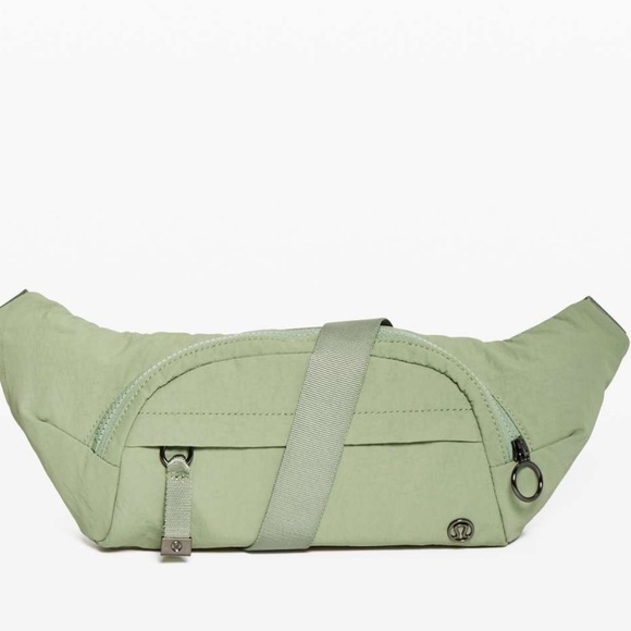 Lululemon On The Beat Belt Bag Dessert Green - Picture 2 of 9